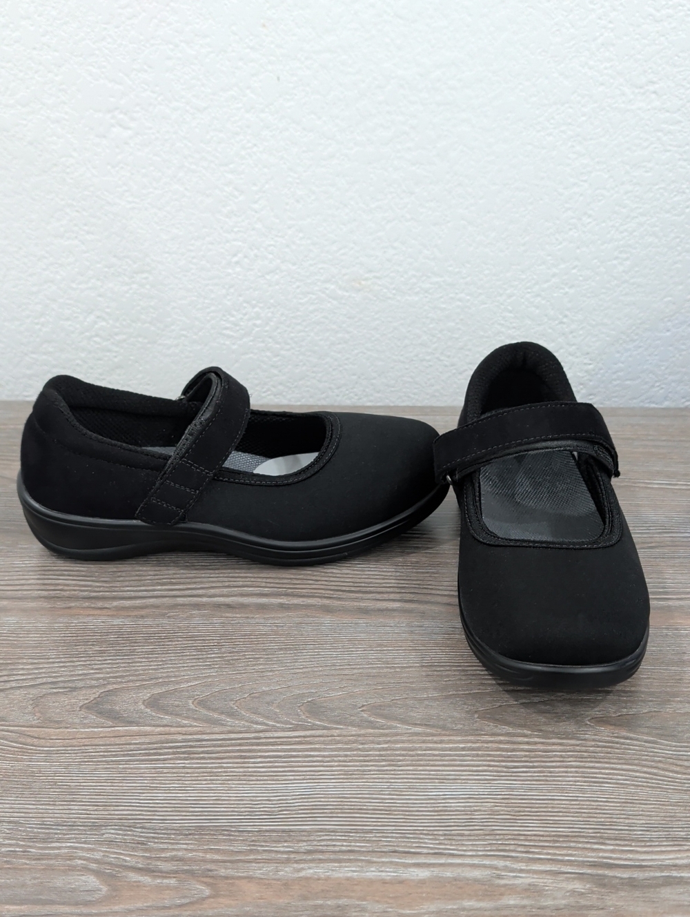 Like New Orthofeet SPRINGFIELD Black Mary Jane Shoes 7E / 7 Extra Wide